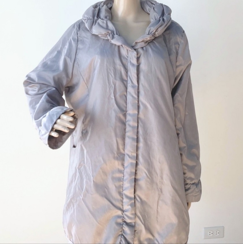 Vintage Large Silver puffer jacket winbreaker womens